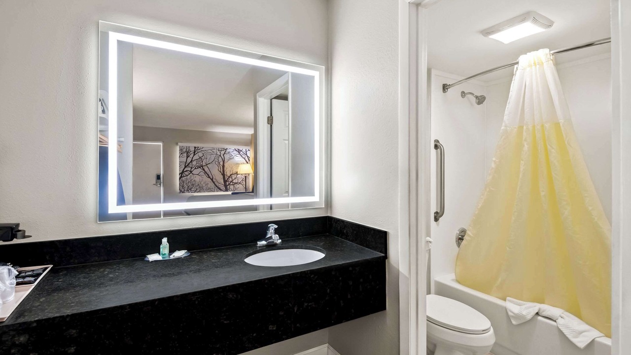 Photo of Bedroom in Orange City