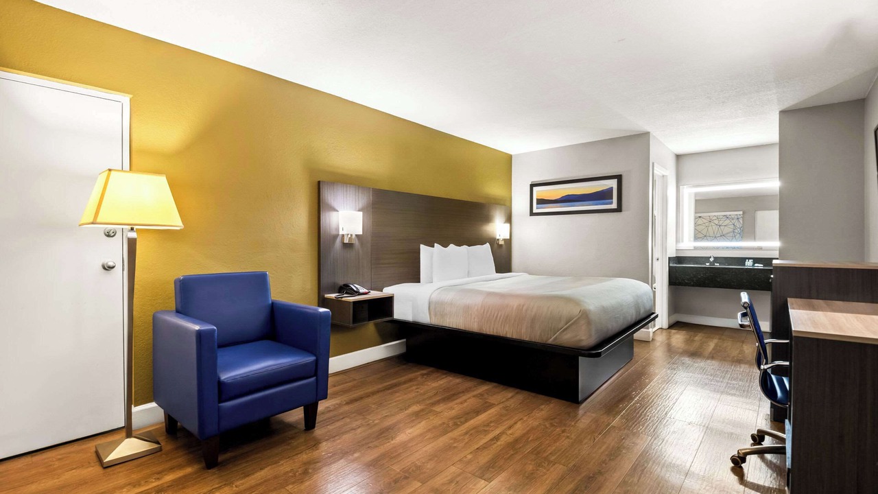 Photo of Bedroom in Orange City