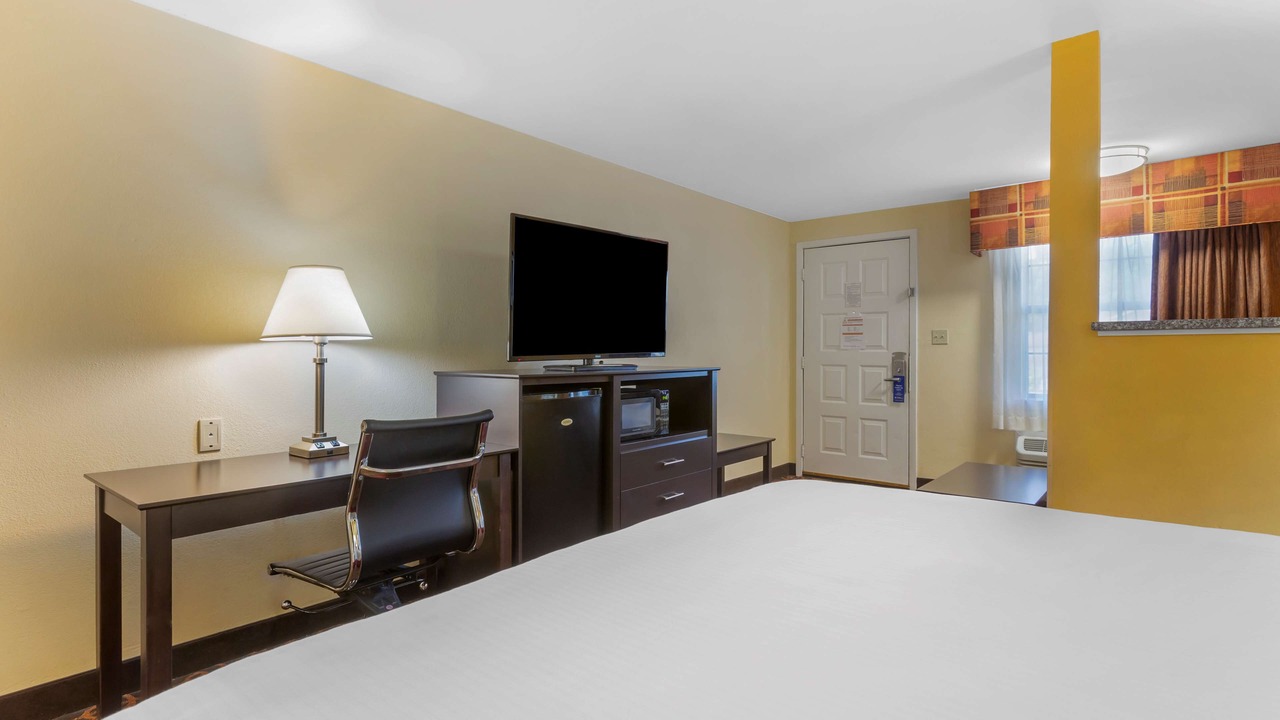 Photo of Bedroom in Benton
