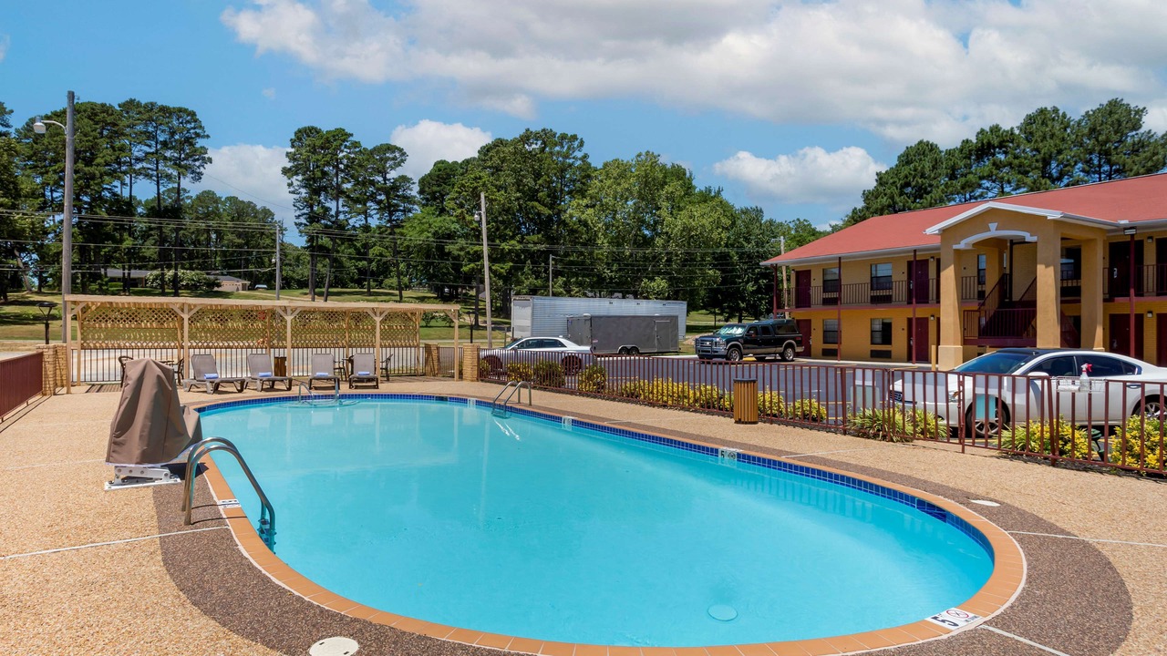 Photo of Outdoor in Benton