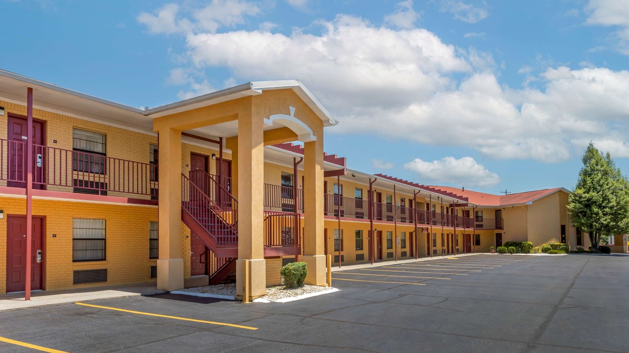 Photo of Outdoor in Benton