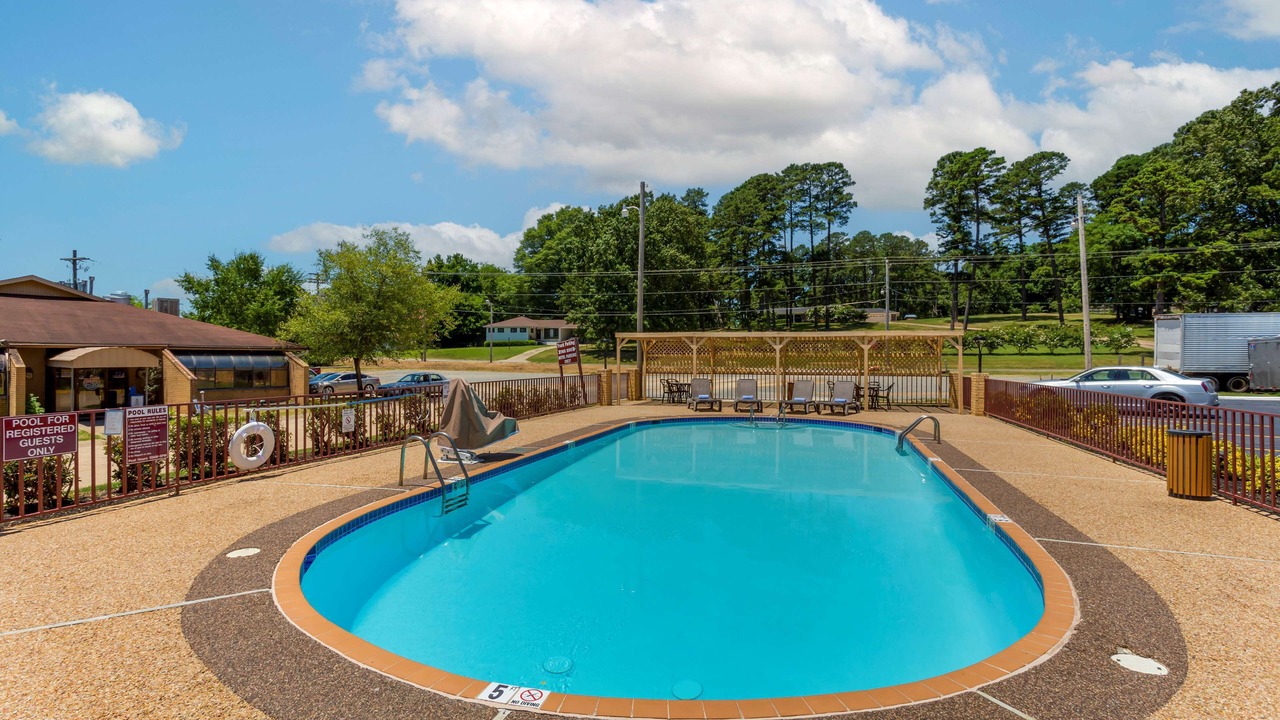 Photo of Outdoor in Benton