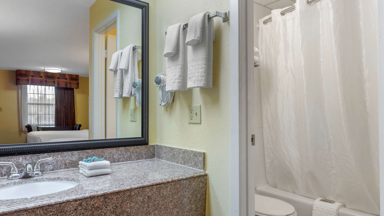 Photo of Bathroom in Benton