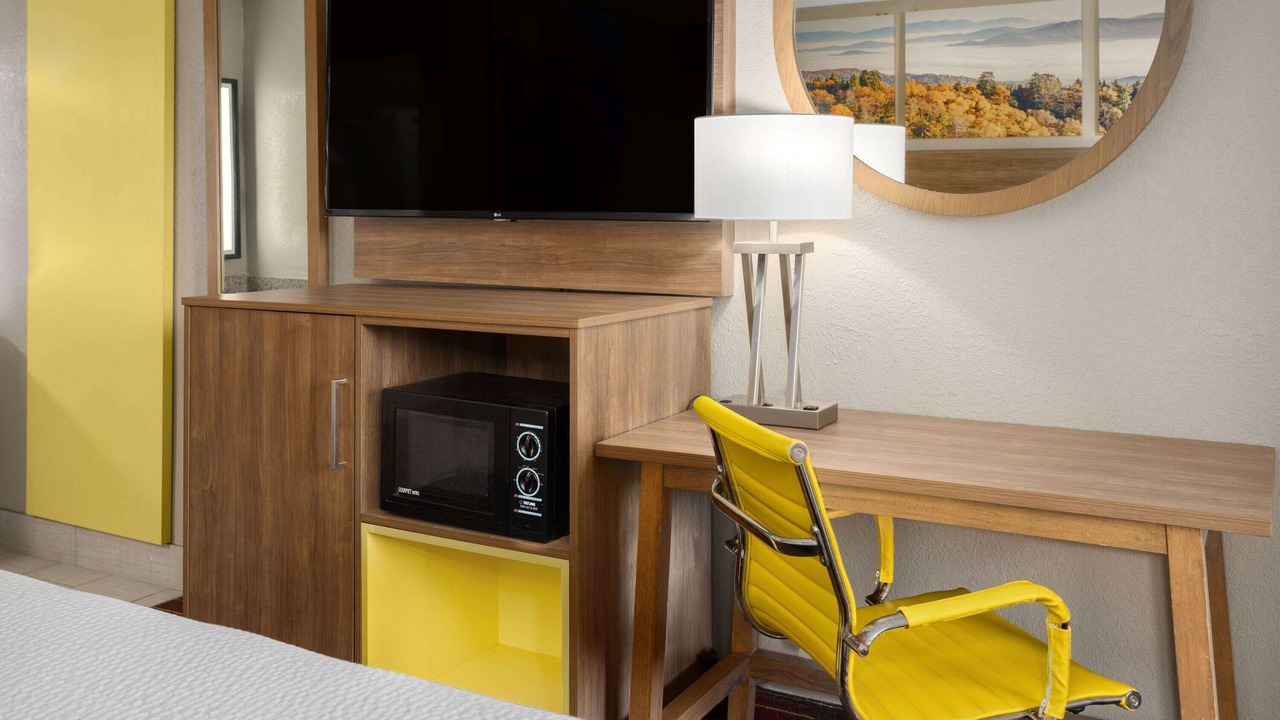 Photo of Bedroom in Forsyth