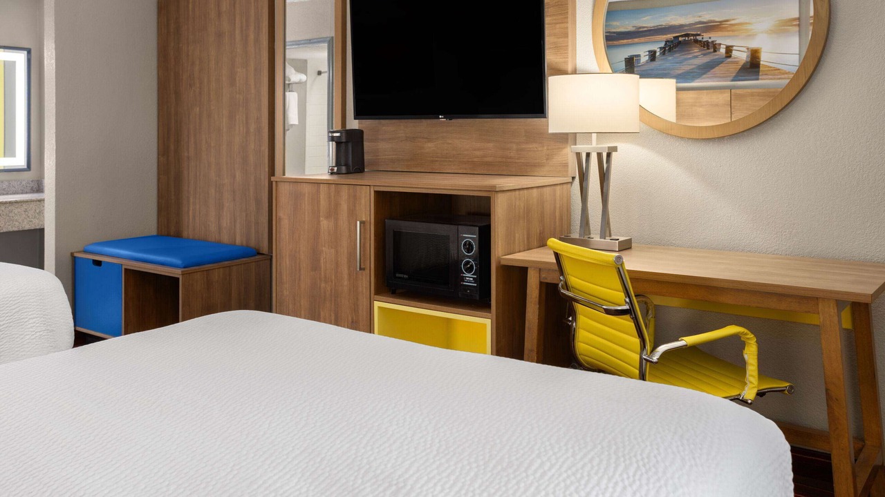 Photo of Bedroom in Forsyth