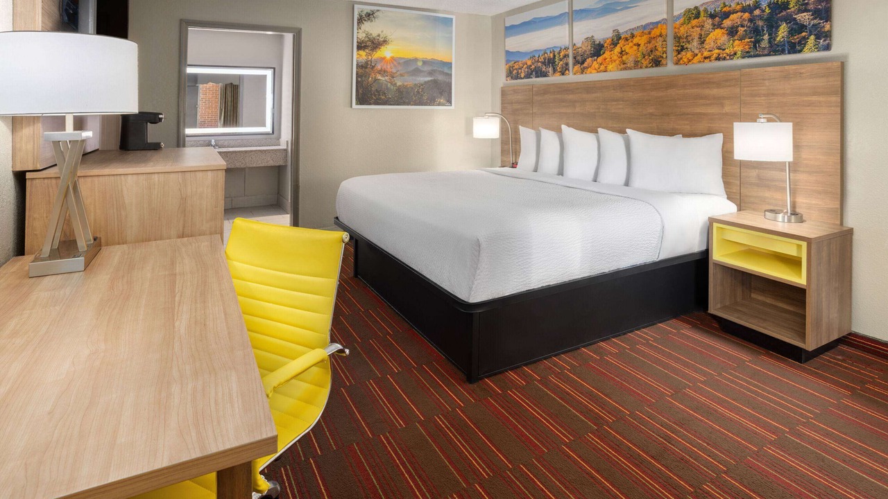 Photo of Bedroom in Forsyth