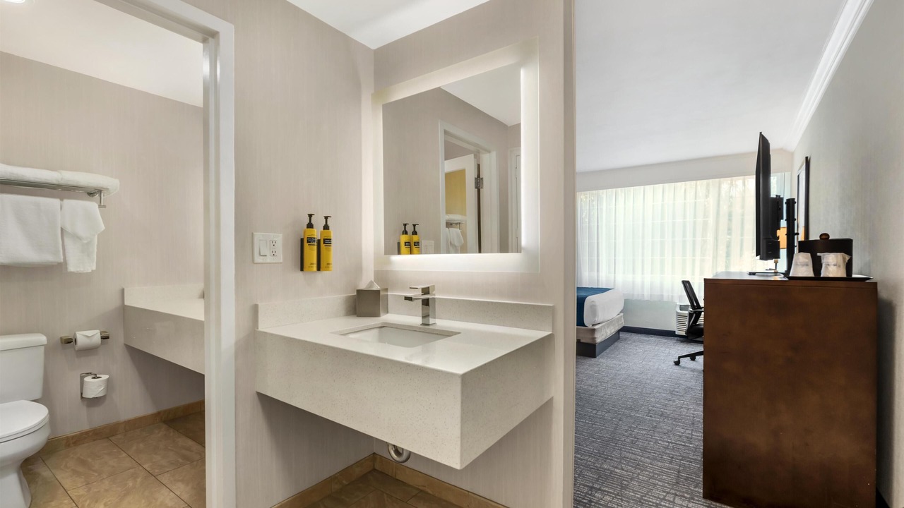 Photo of Bathroom in Sherman Oaks