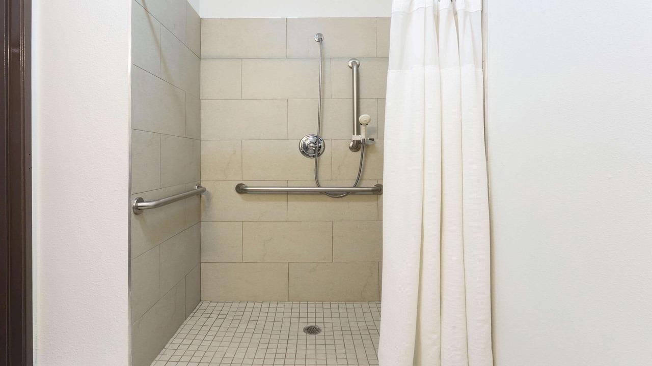 Photo of Bathroom in Gurnee