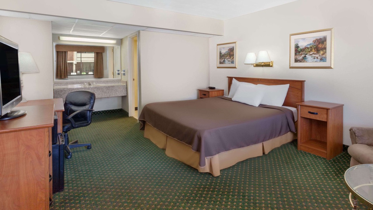 Photo of Bedroom in Jackson