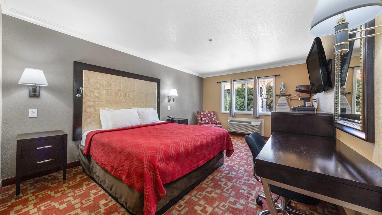Photo of Bedroom in Fallbrook