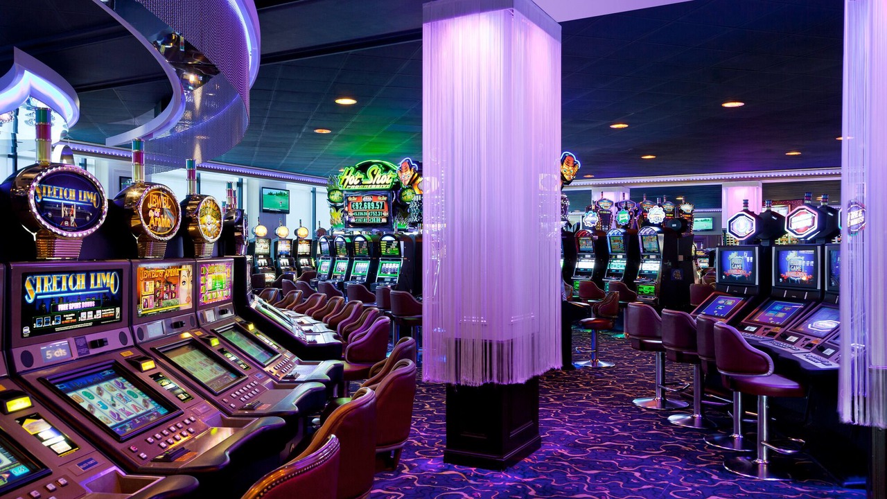 Photo of Others in Enghien-les-Bains