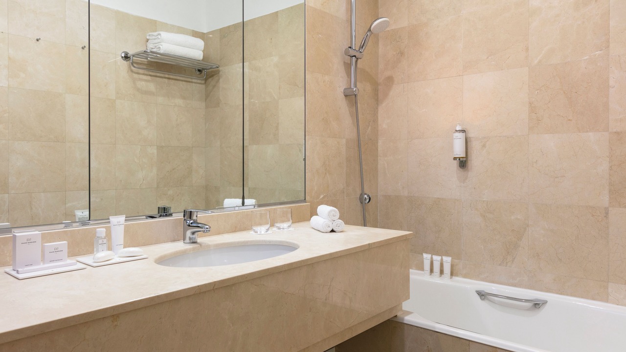 Photo of Others in Enghien-les-Bains