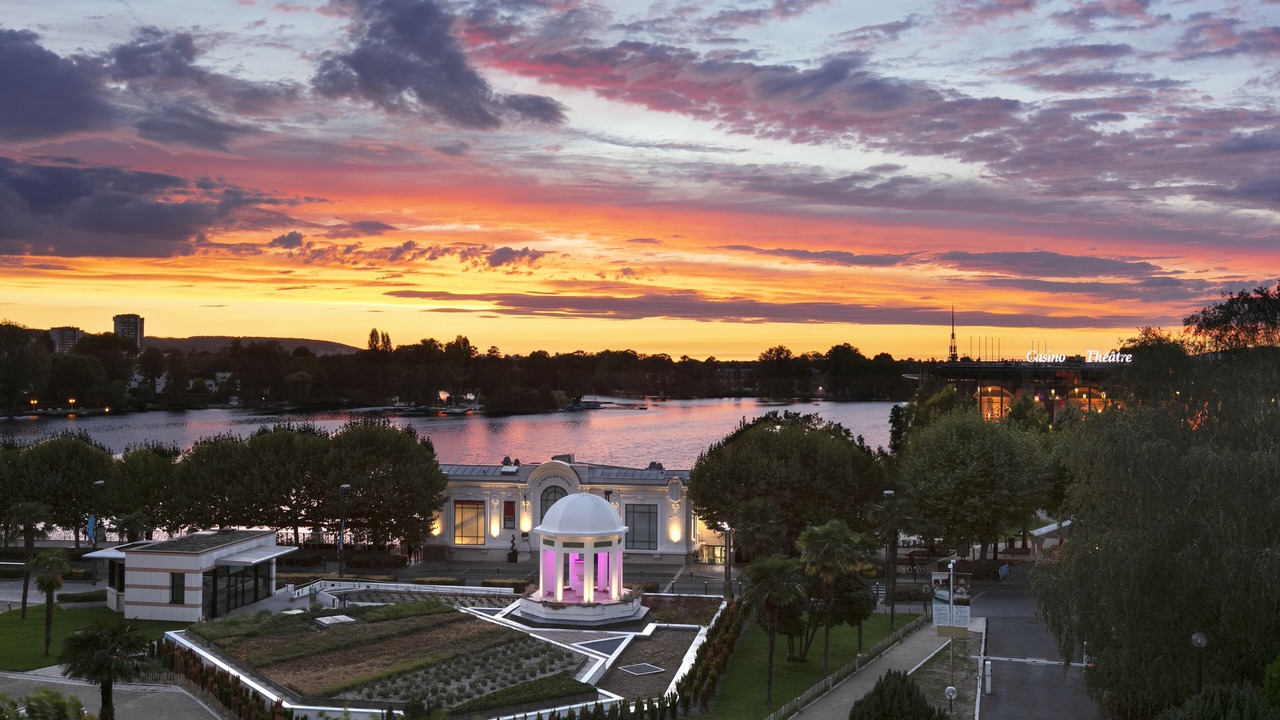 Photo of Bedroom in Enghien-les-Bains