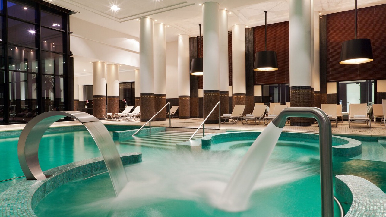 Photo of Others in Enghien-les-Bains