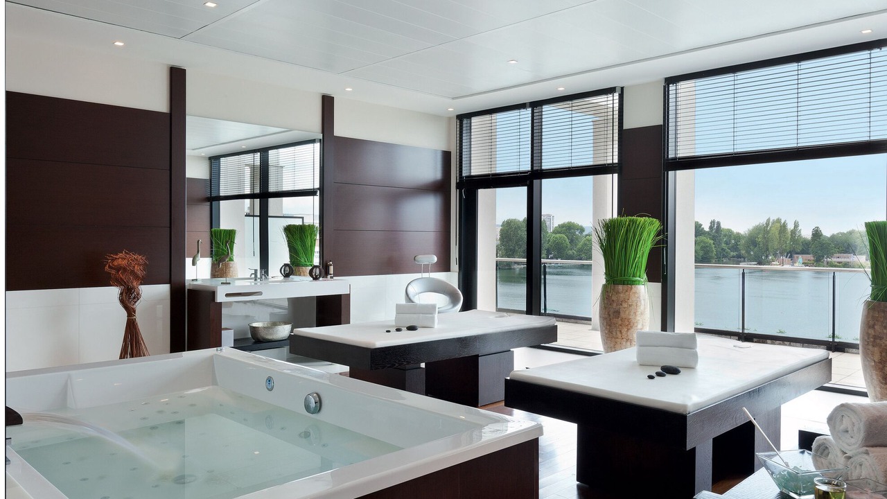 Photo of Others in Enghien-les-Bains