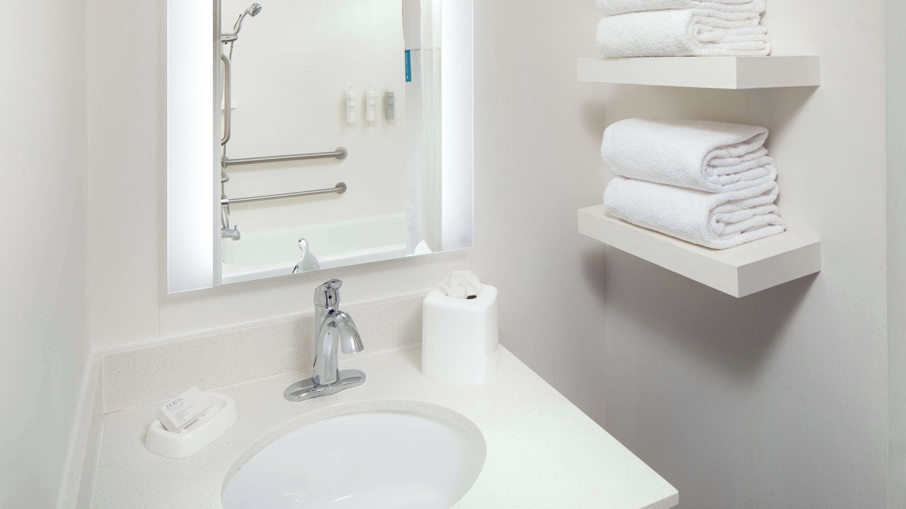 Photo of Bedroom in Northlake