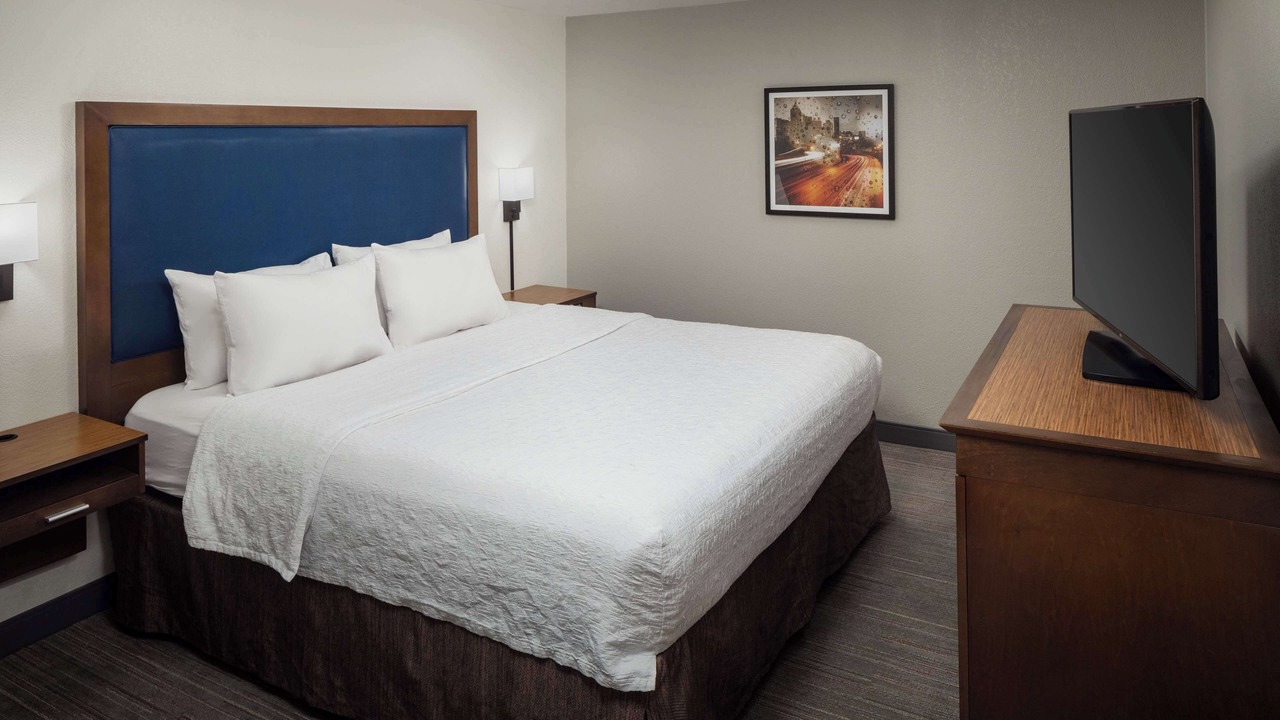 Photo of Bedroom in Northlake