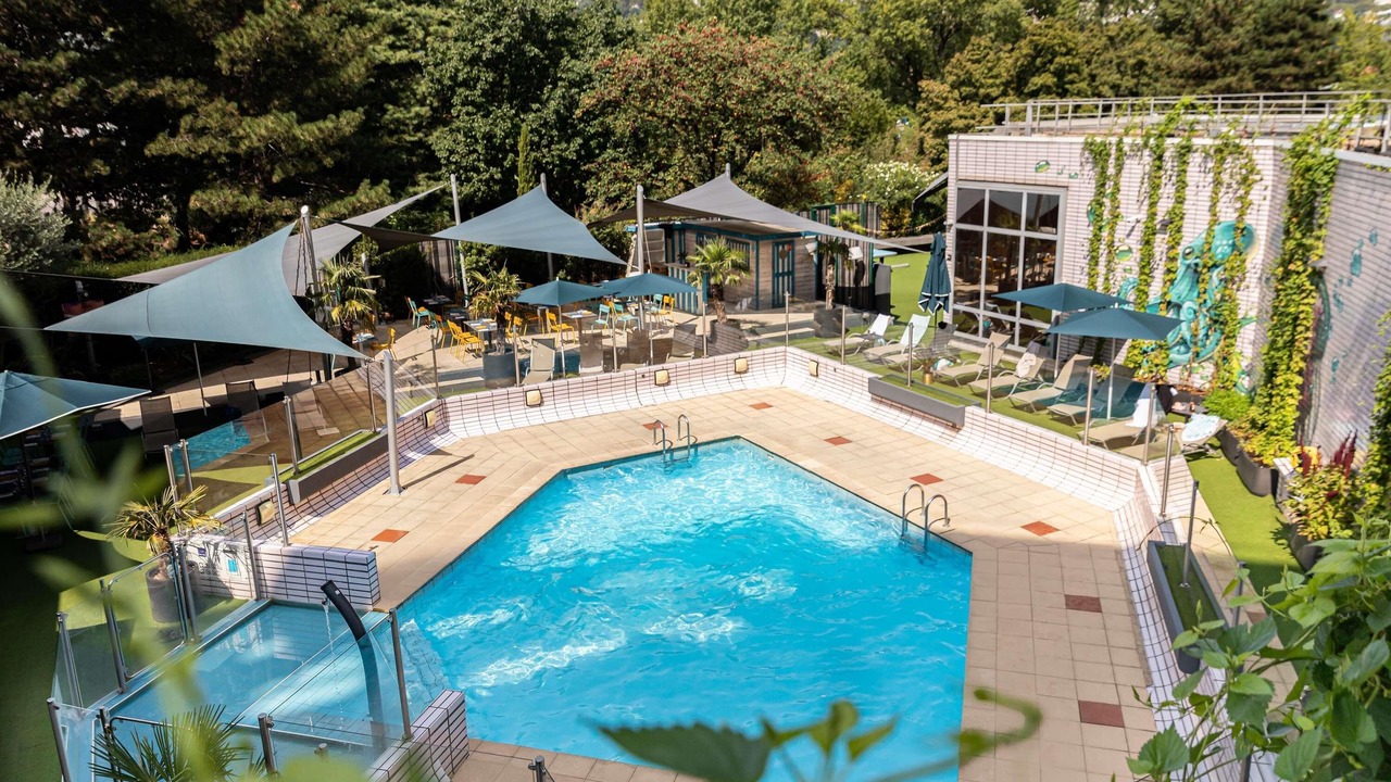 Photo of Outdoor in Yves Farge - Le Fleuve