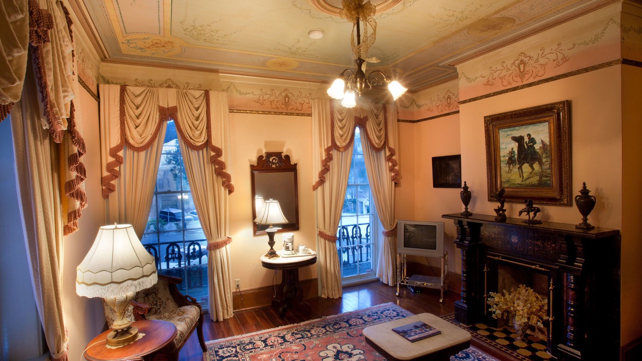Photo of Others in Historic District - North
