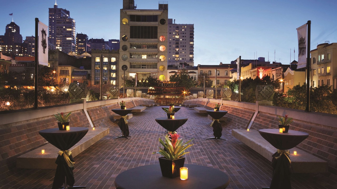 Photo of Patio Balcony in Financial District