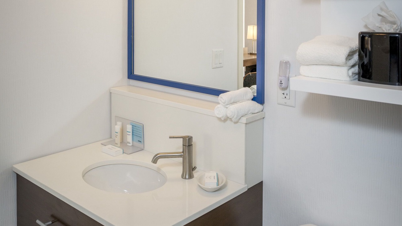 Photo of Bathroom in Commack