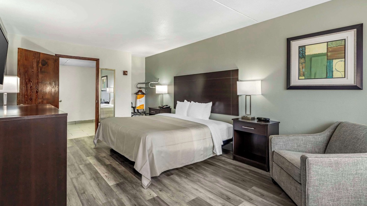 Photo of Bedroom in Siloam Springs
