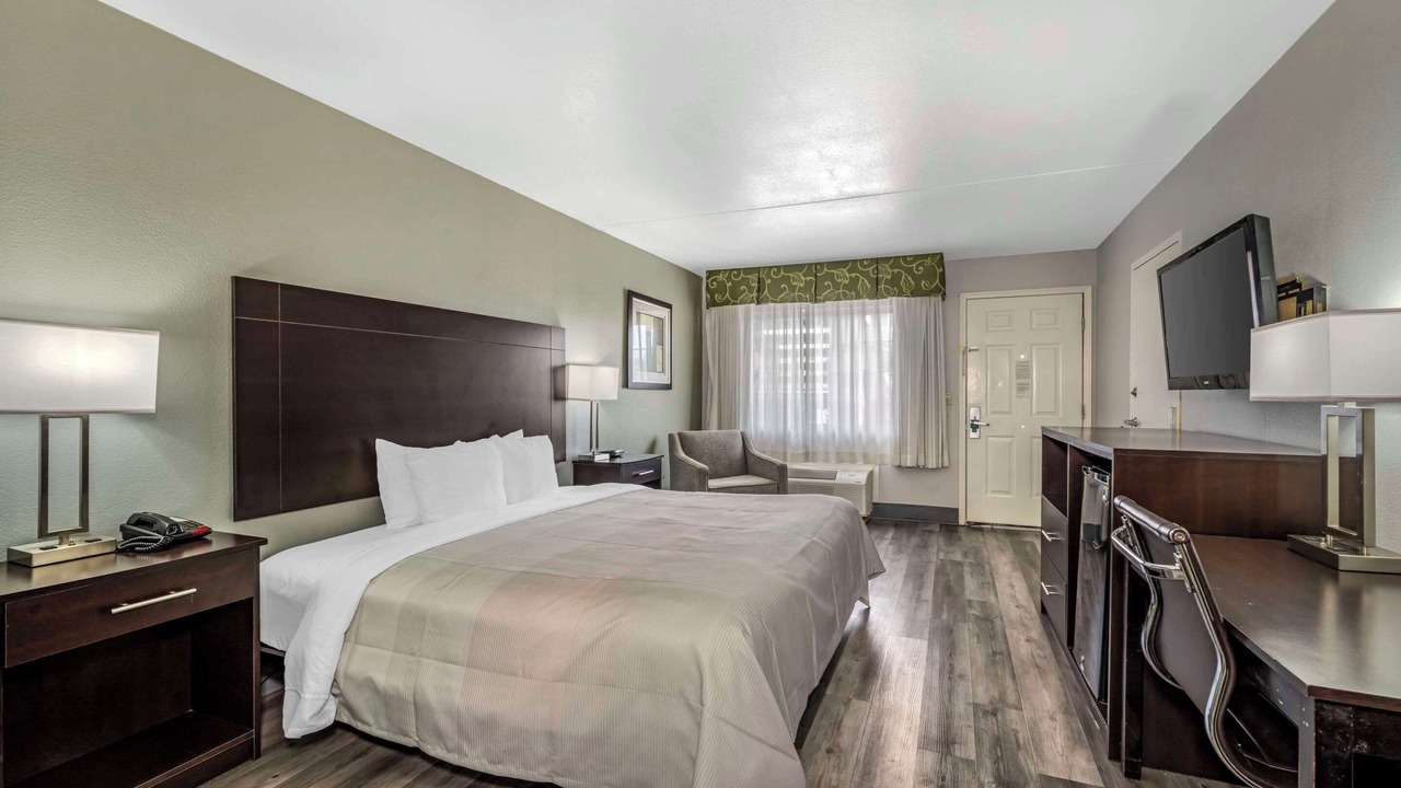 Photo of Bedroom in Siloam Springs