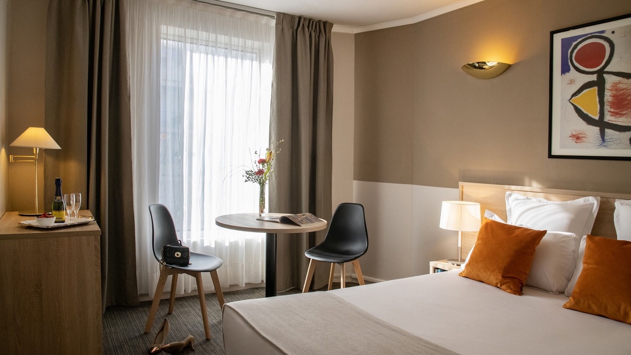 Photo of Bedroom in Carnot