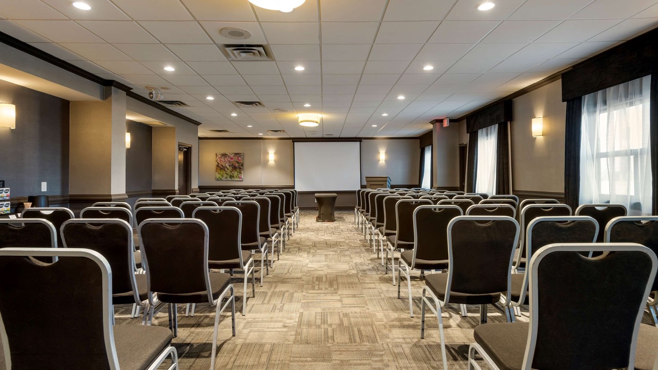 Photo of Others in Banff Trail