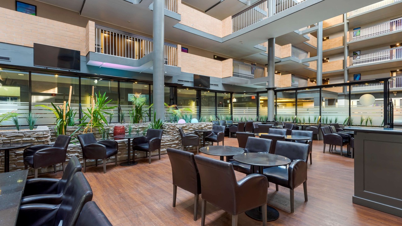 Photo of Others in Banff Trail