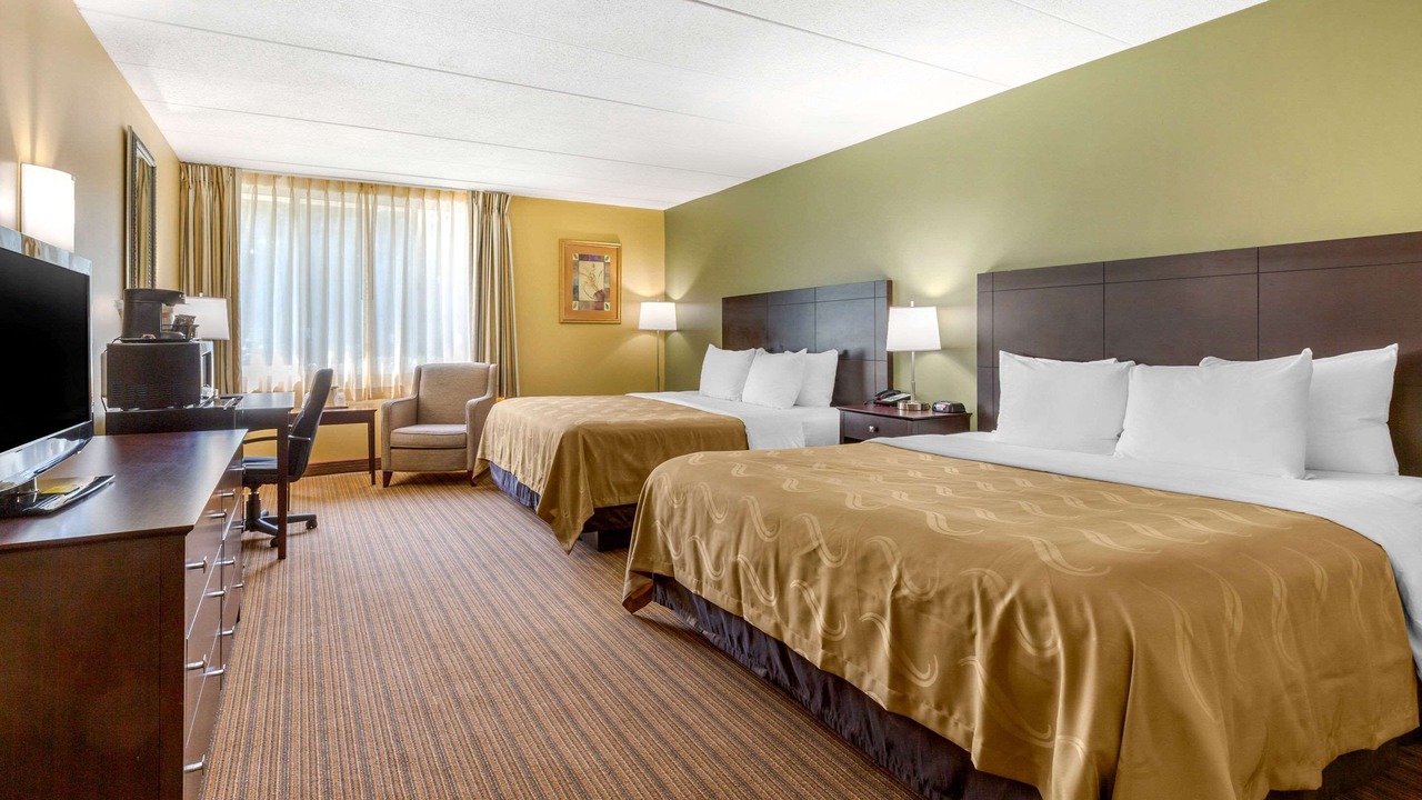 Photo of Bedroom in Old Saybrook