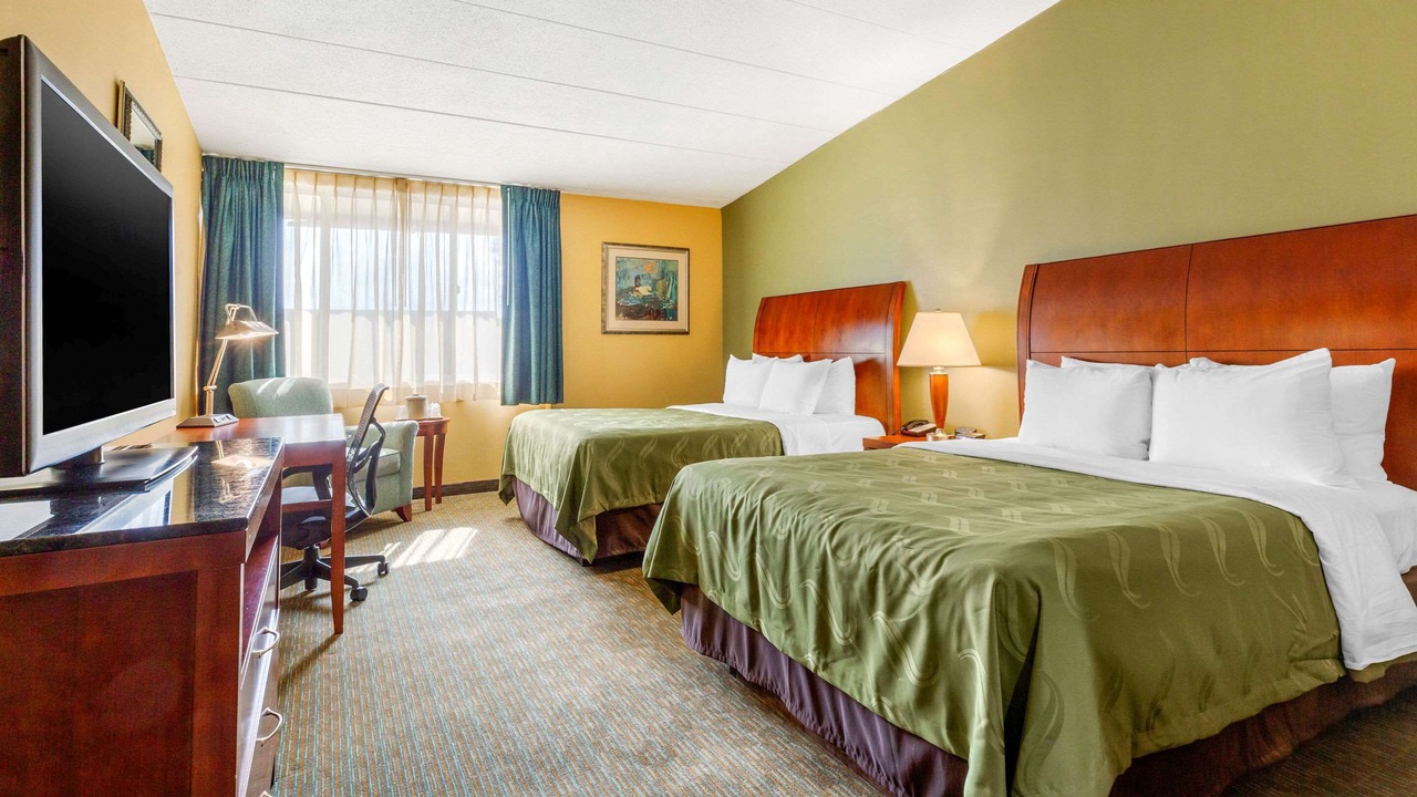 Photo of Bedroom in Old Saybrook