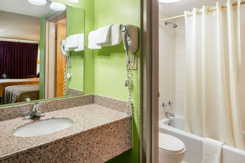 Photo of Bathroom in Mount Vernon