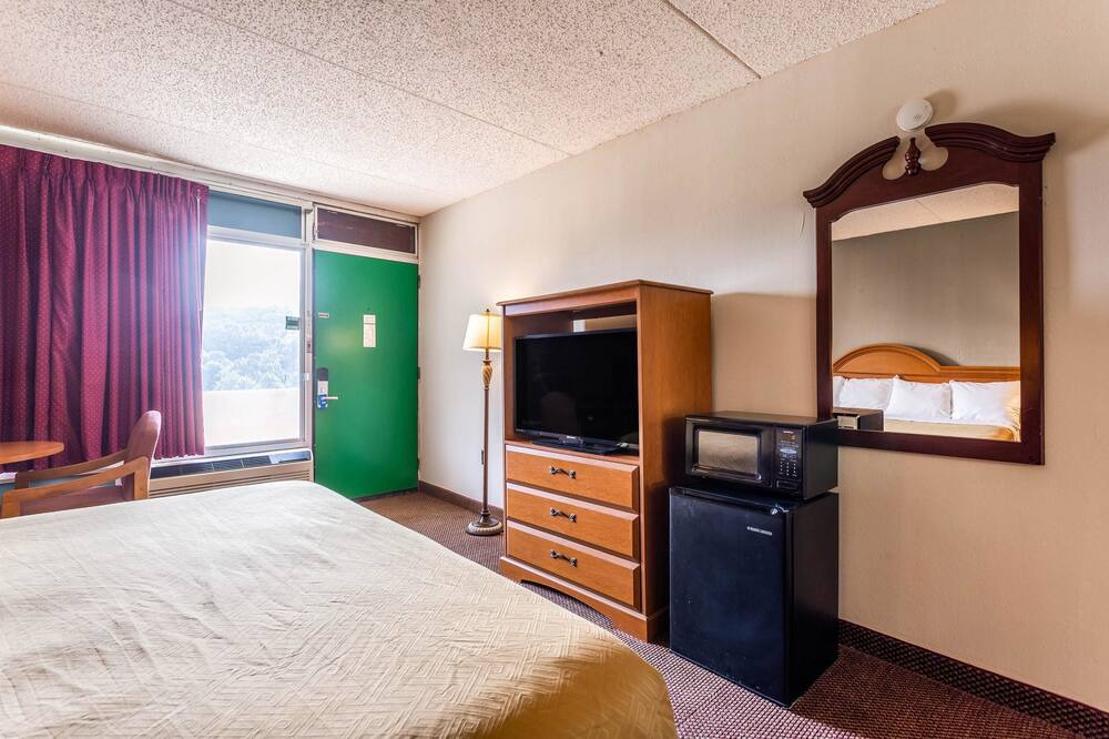 Photo of Bedroom in Mount Vernon