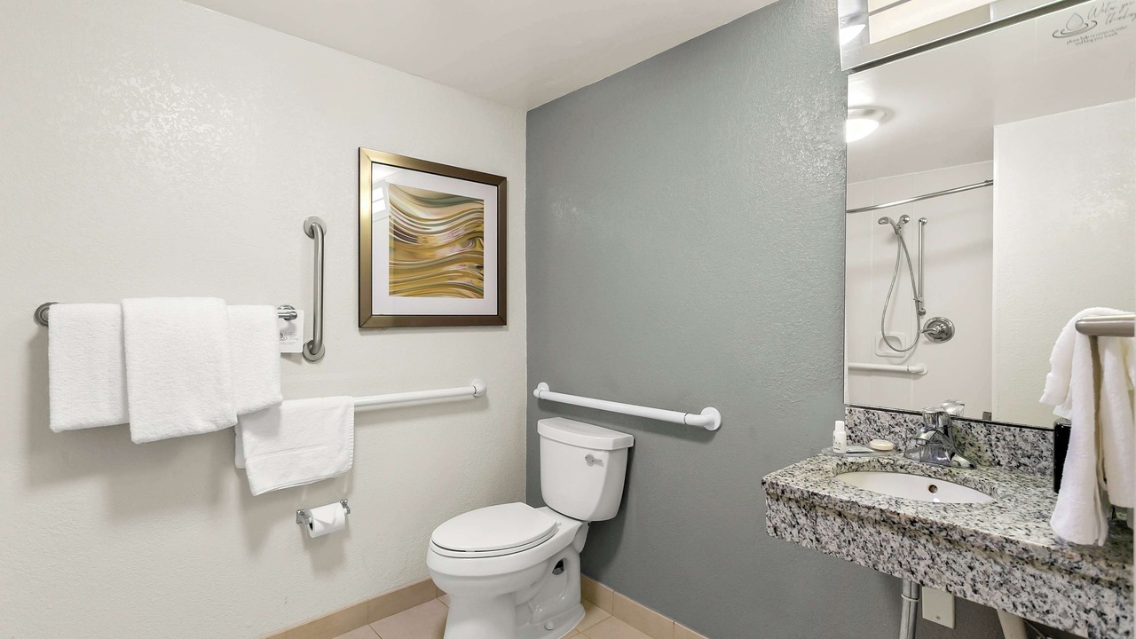 Photo of Bathroom in Greenbelt