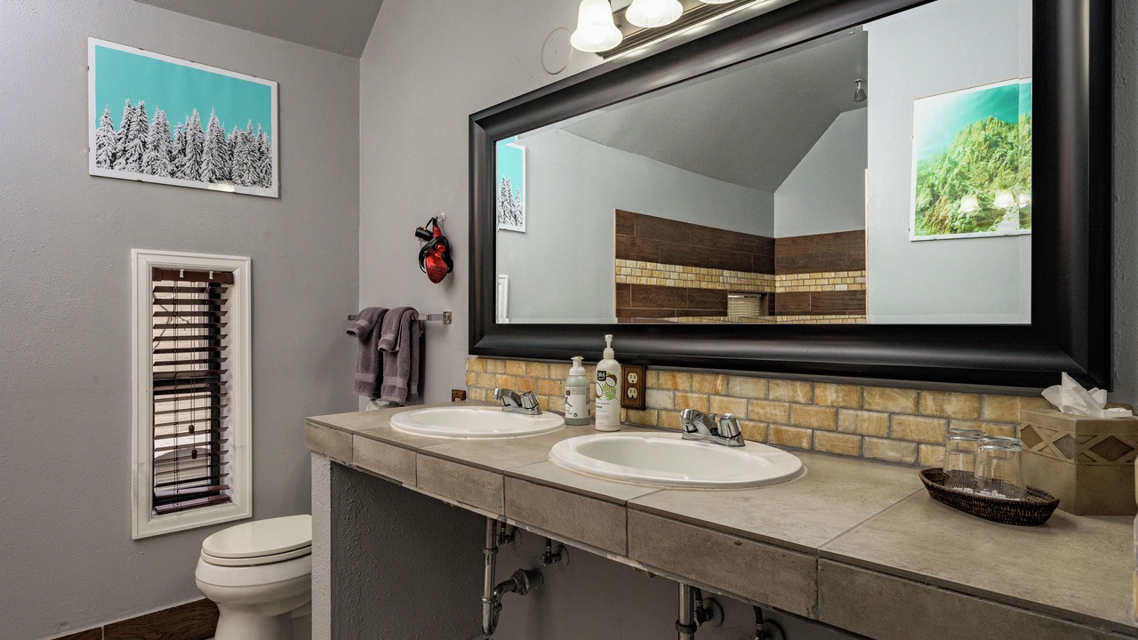 Photo of Bathroom in Five Points