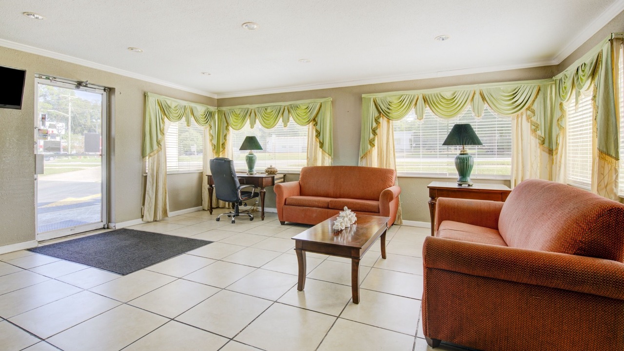 Photo of Others in Douglas