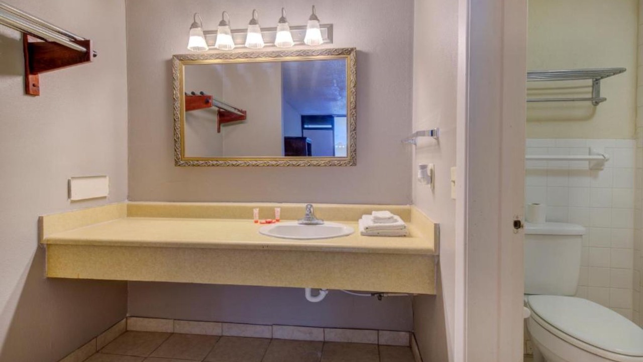 Photo of Others in Douglas