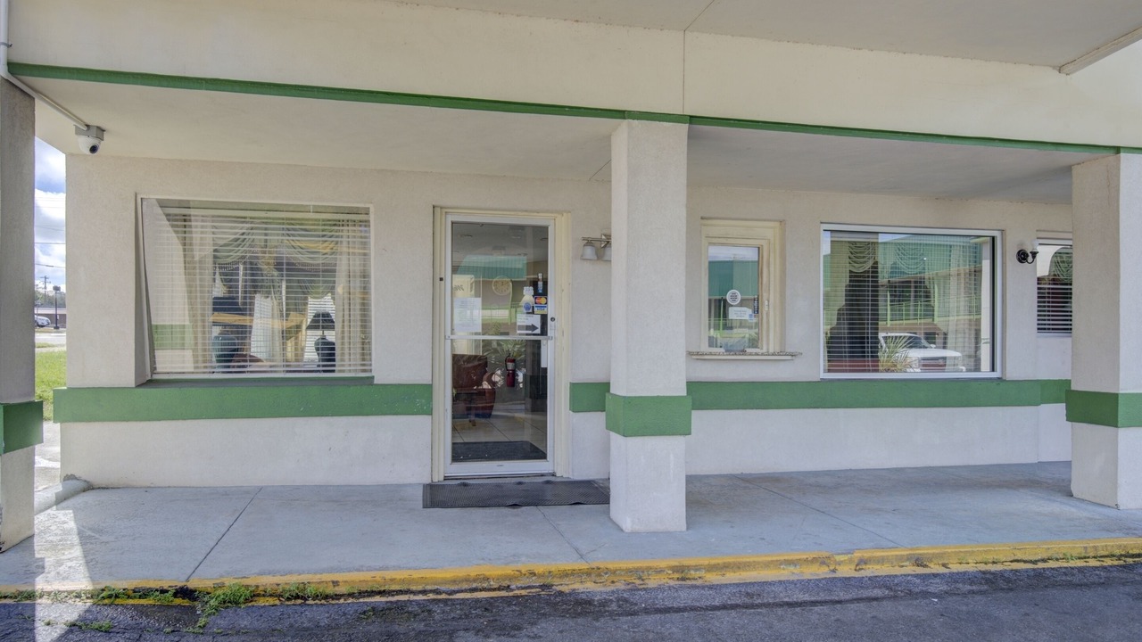 Photo of Outdoor in Douglas