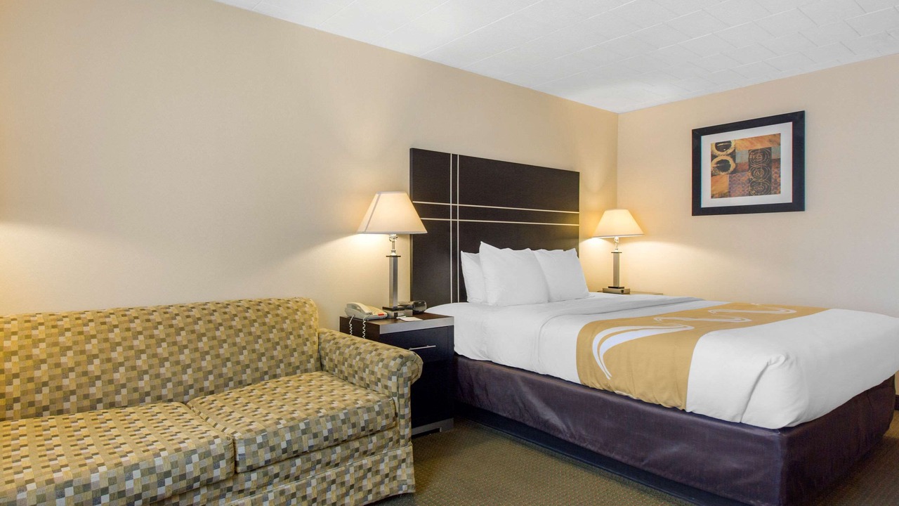 Photo of Bedroom in Ledgewood