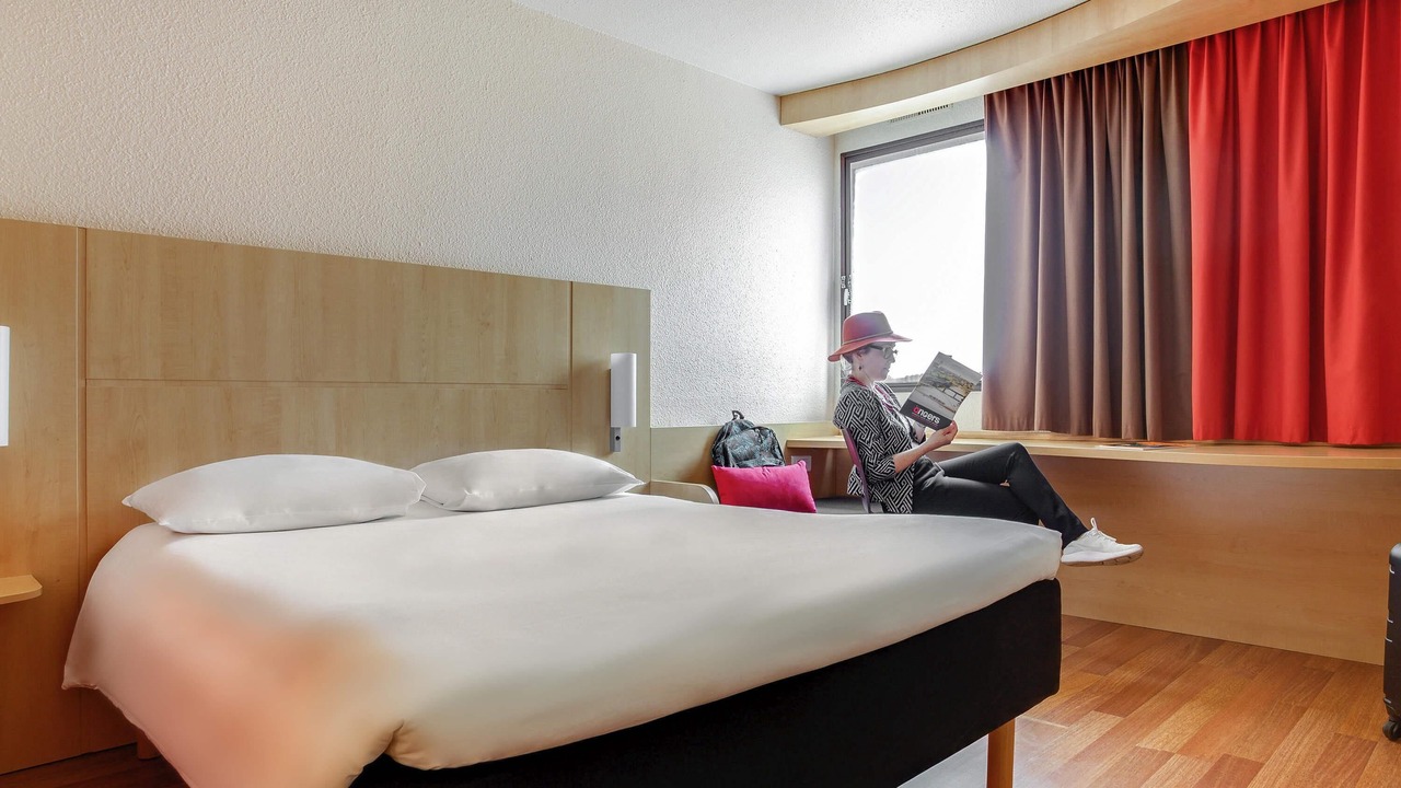 Photo of Bedroom in Downtown Angers