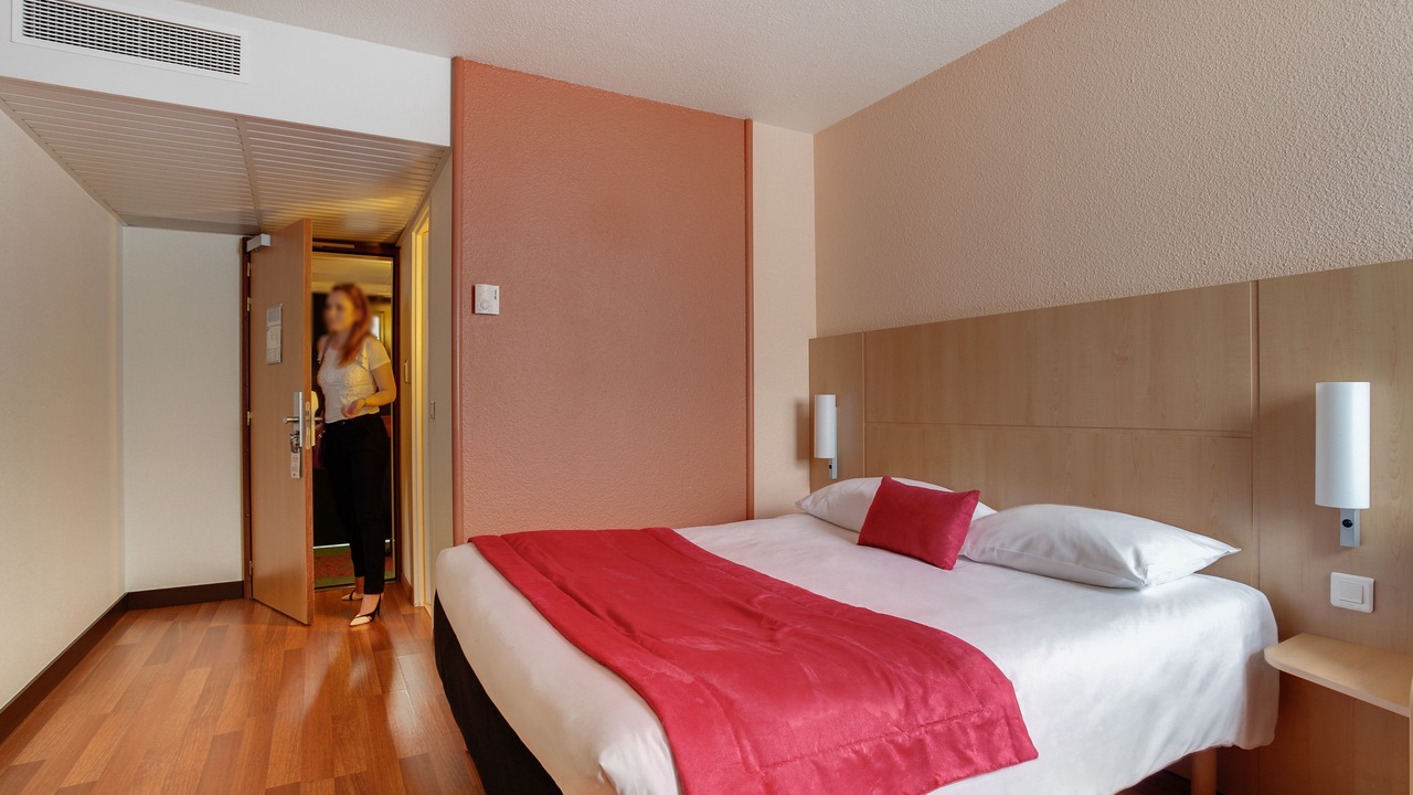 Photo of Bedroom in Downtown Angers