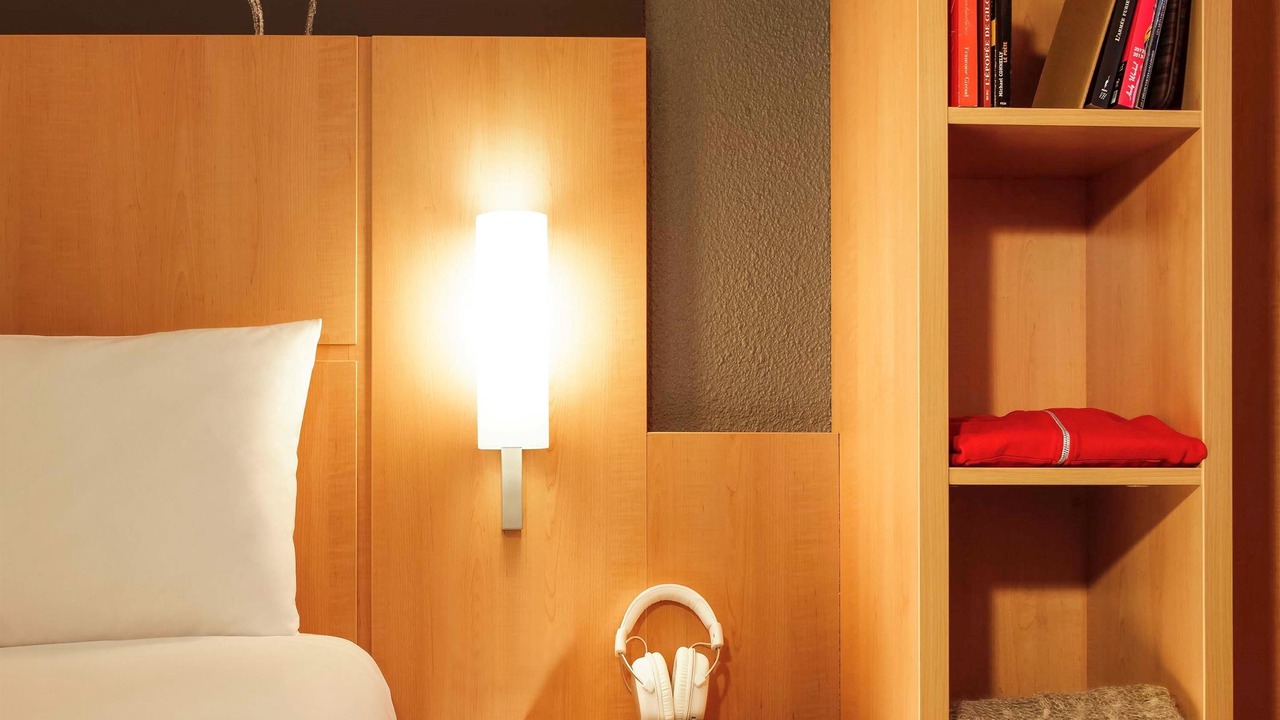 Photo of Bedroom in Downtown Angers