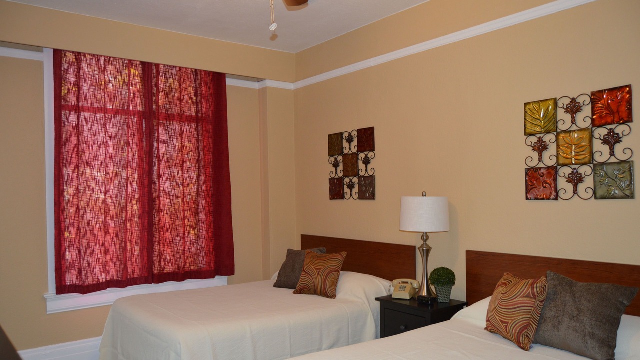 Photo of Bedroom in Chinatown