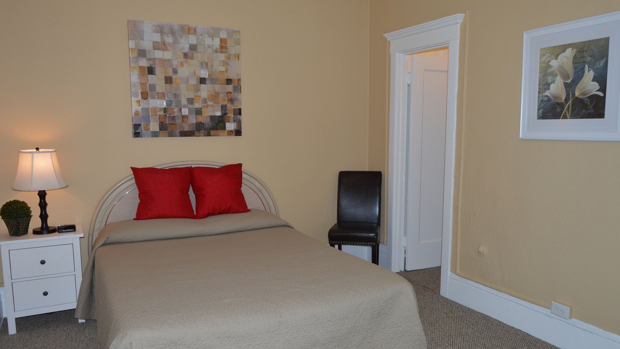 Photo of Bedroom in Chinatown