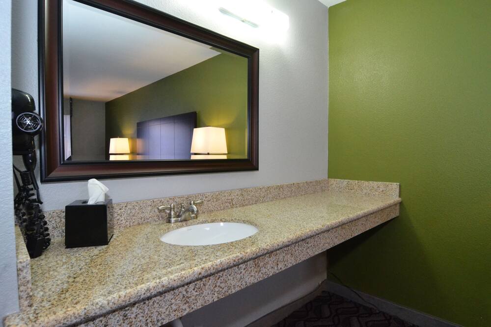 Photo of Bathroom in Windsor Park