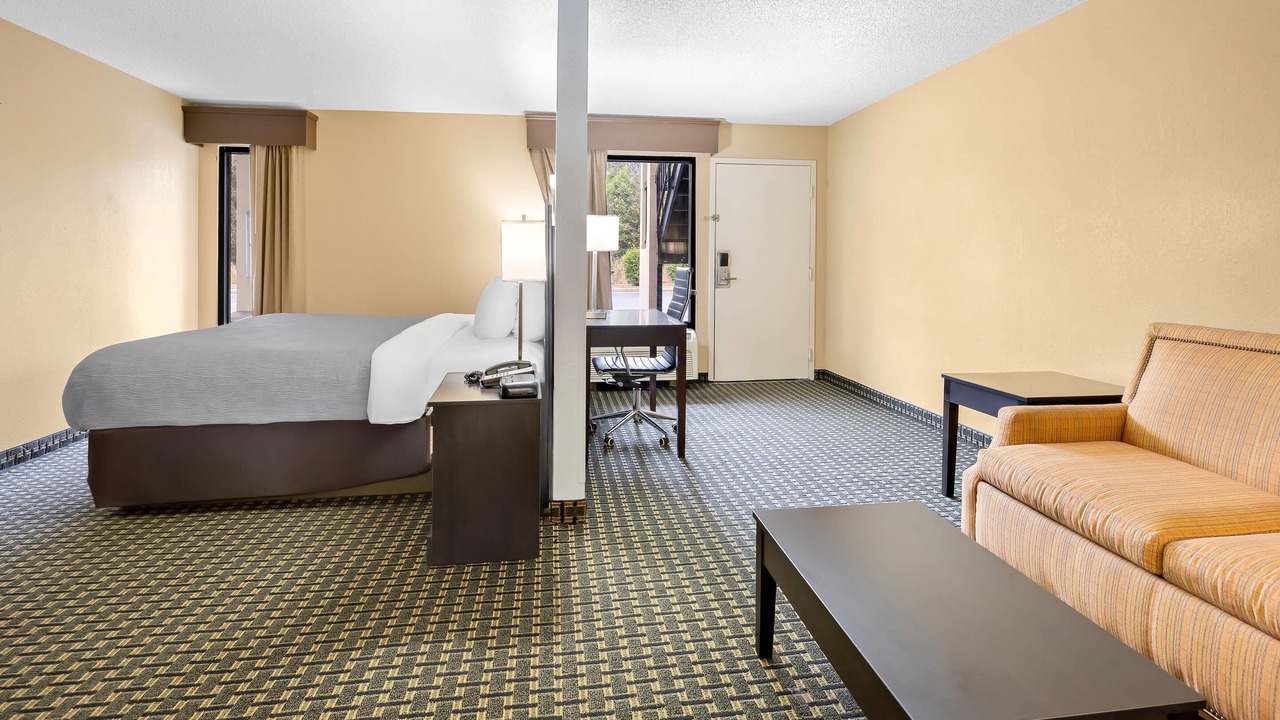 Photo of Bedroom in Perry