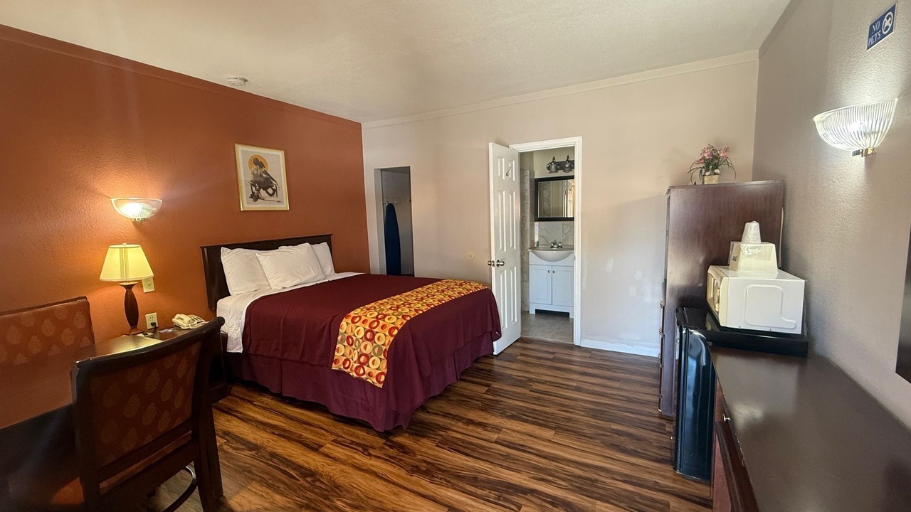 Photo of Bedroom in Ozona