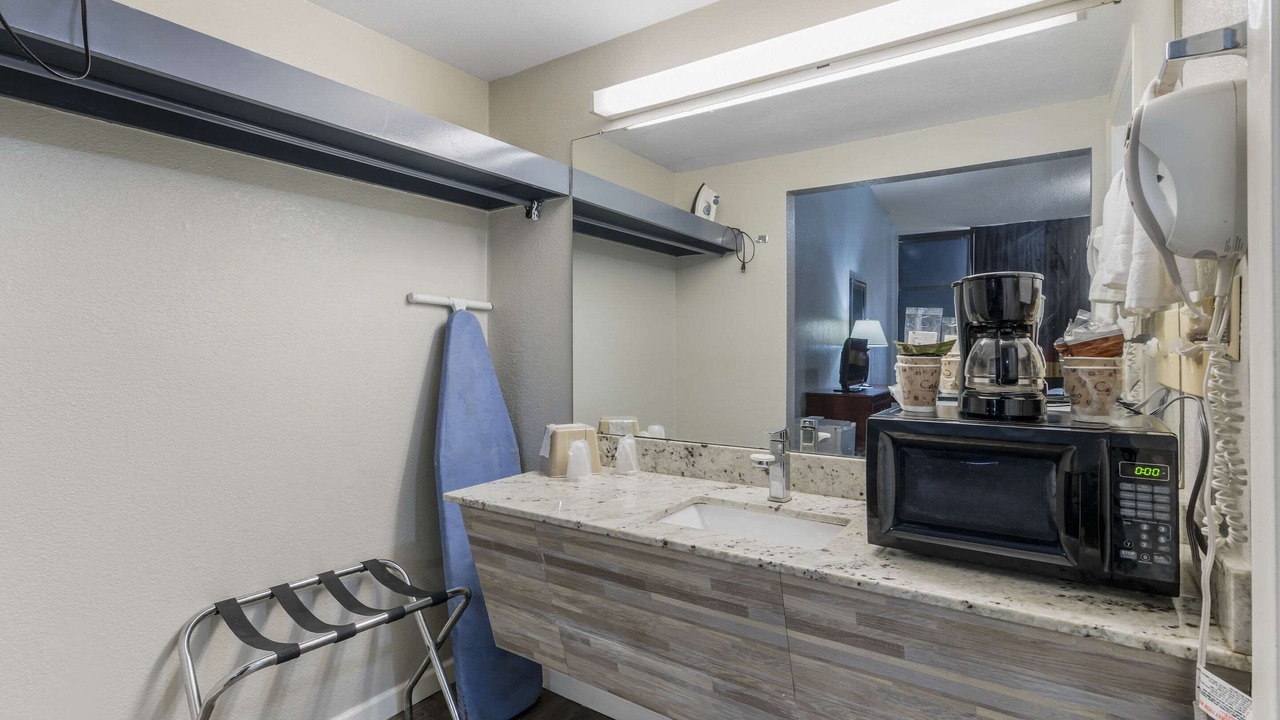 Photo of Bedroom in Homosassa Springs