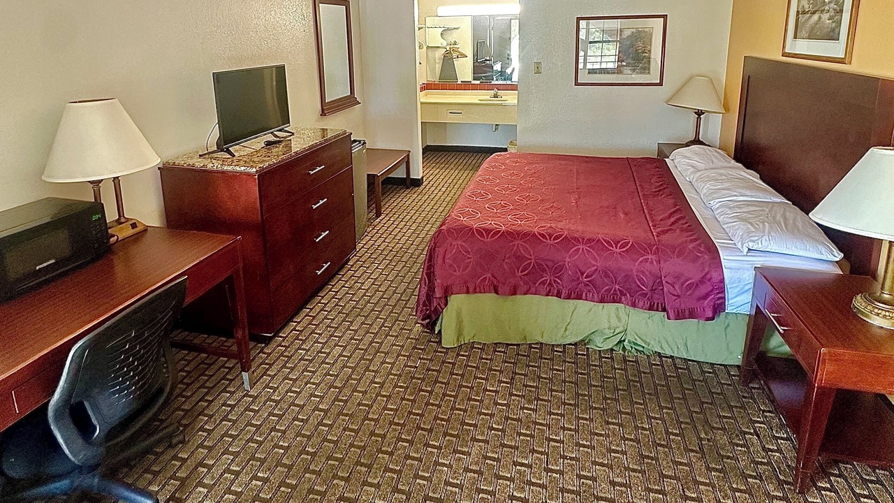 Photo of Bedroom in Weatherford